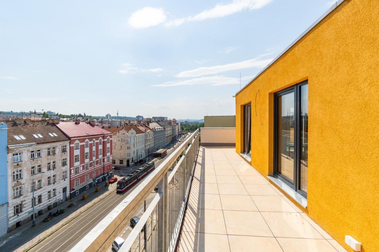 Penthouse # 81 With Panoramic City View In Elite Rezidence With Free Parking Praha Bagian luar foto